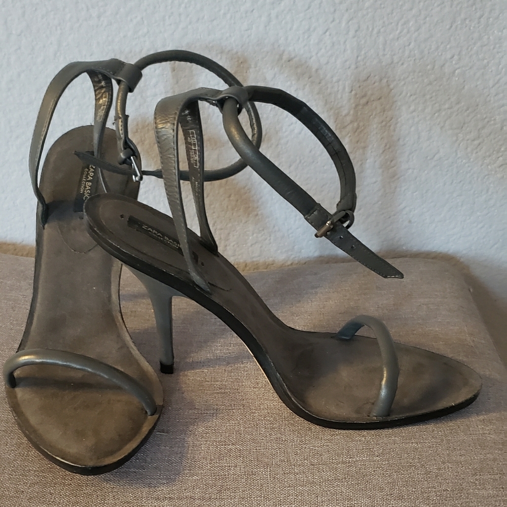Zara Gray sandal heel